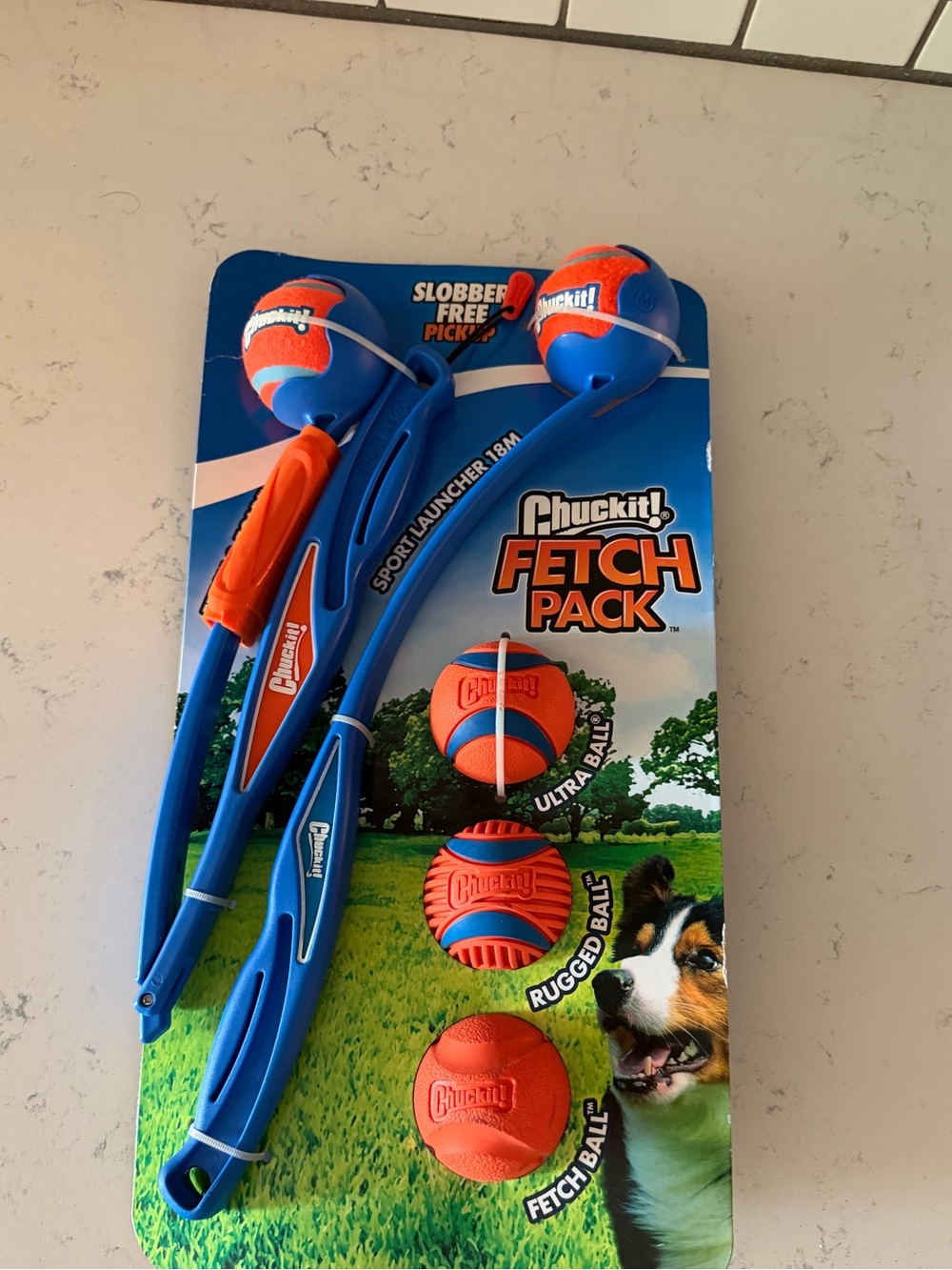 Chuckit fetch pack 7 piece dog toy set 5 balls two launchers brand new!